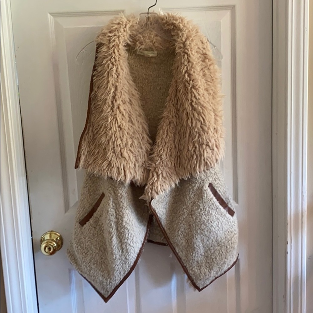 Staring at stars vest